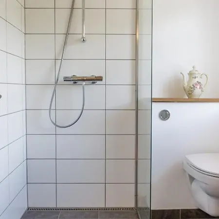Ragnhilds Gård, * Nyord