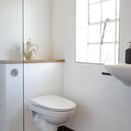Hostel Ragnhilds Gard, *