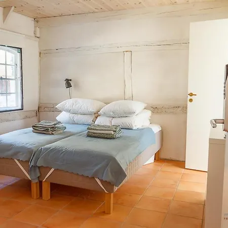 Hostel Ragnhilds Gard, *