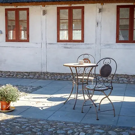 Ragnhilds Gård, *