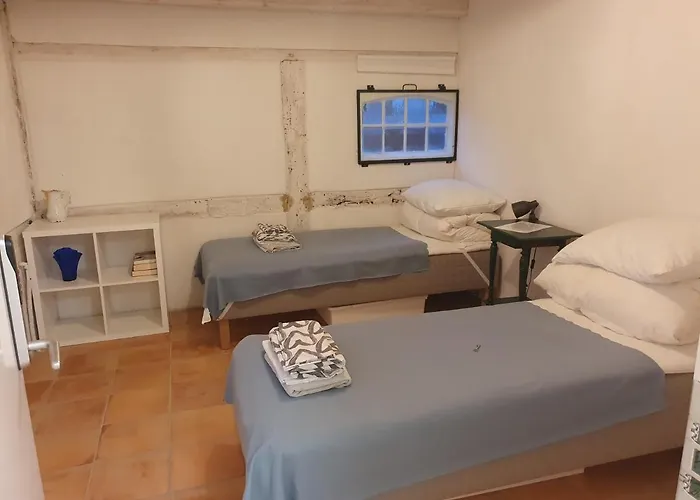 Hostel Ragnhilds Gard, *
