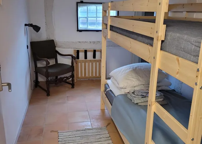 Hostel Ragnhilds Gard, *